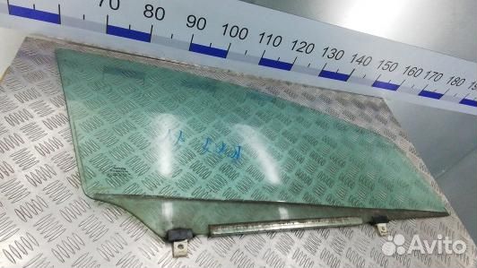 Стекло двери передней правой toyota avensis T27 (K