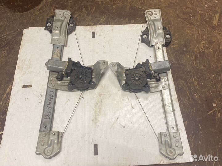 Стеклоподъемники передние Renault Sandero stepway