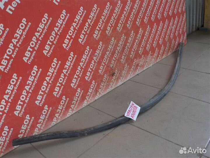 Уплотнитель капота LADA Largus Универсал KS0Y5L