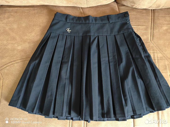 Школьные вещи на девочку, 128-140 примерно