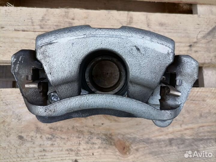 Передний тормозной суппорт мазда 6 GJ