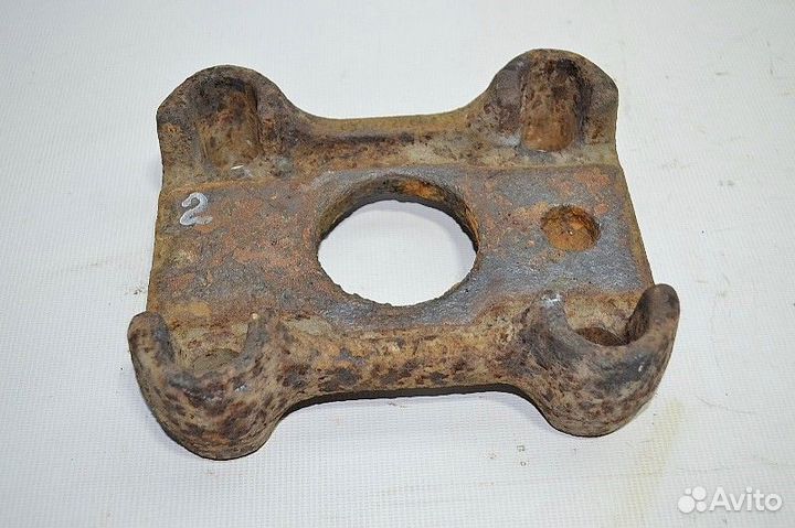 Кронштейн рессоры, прицепного моста, задний правый