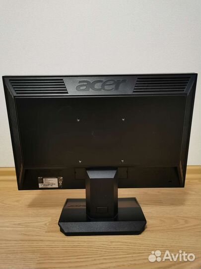 Монитор Acer v193w