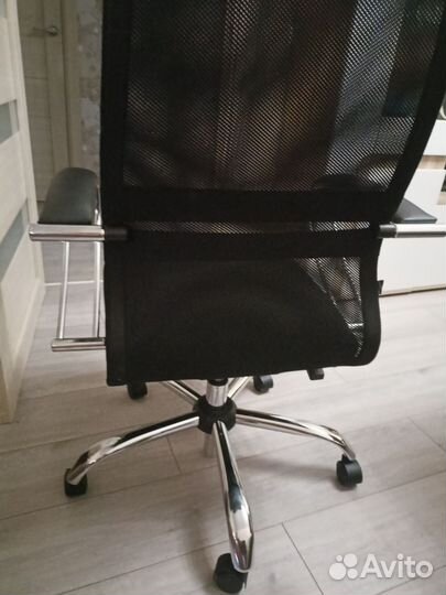 Компьютерное кресло