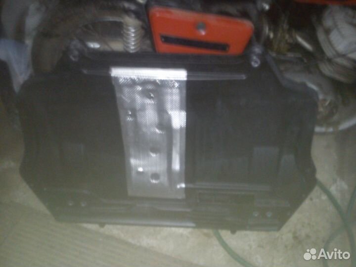 Защита двигателя(пыльник двигателя)