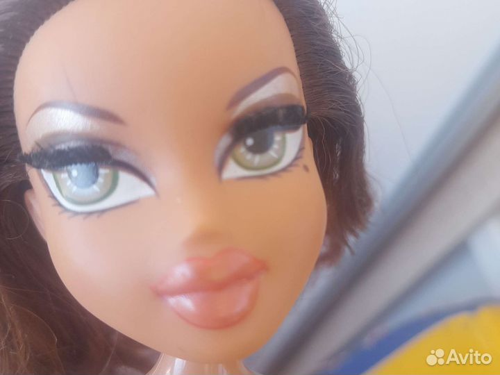 Кукла Bratz