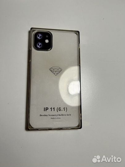 Чехол на iPhone 11