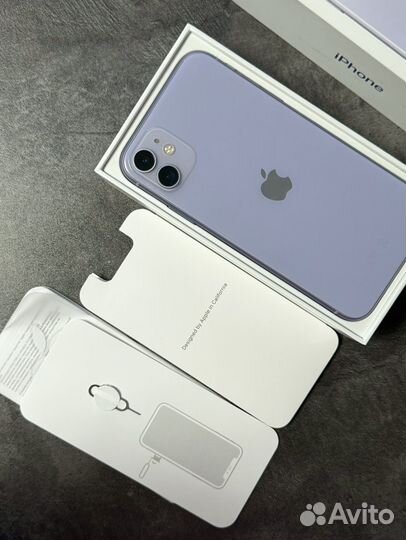 iPhone 11, 64 ГБ