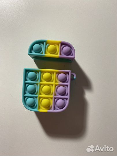 Чехол на airpods