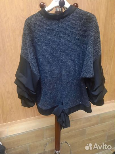 Женский костюм