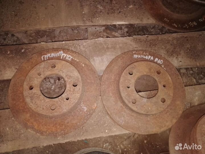 Диск тормозной передний Nissan Primera P10