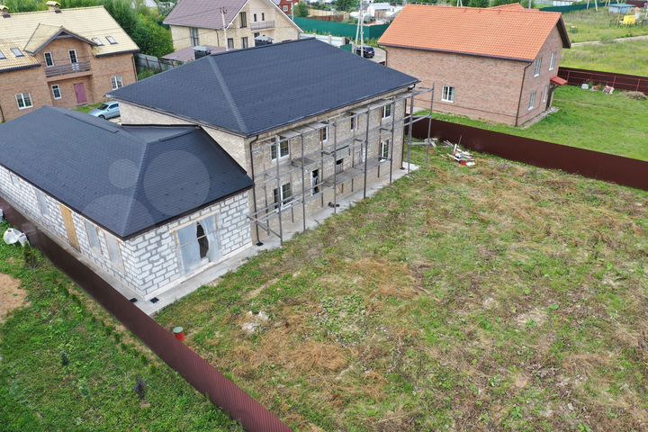 Дом 398,5 м² на участке 14,5 сот.