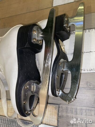 Коньки Larsen Martina 29 р