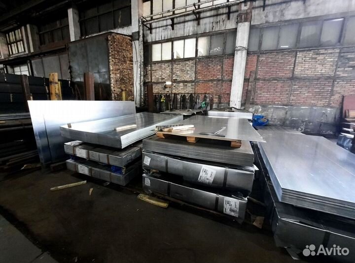 Лист оцинкованный 0.7х1250х2500 Zn140 М Ст02