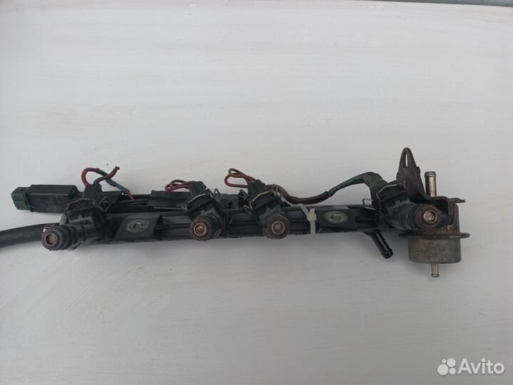 Рампа с форсунками PF пассат B3 б4 гольф