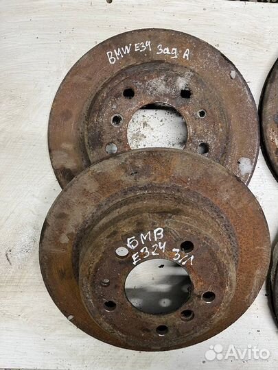 Задний тормозной диск Bmw e34 бмв е34 525