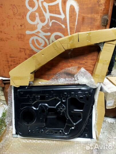 Дверь LADA Largus