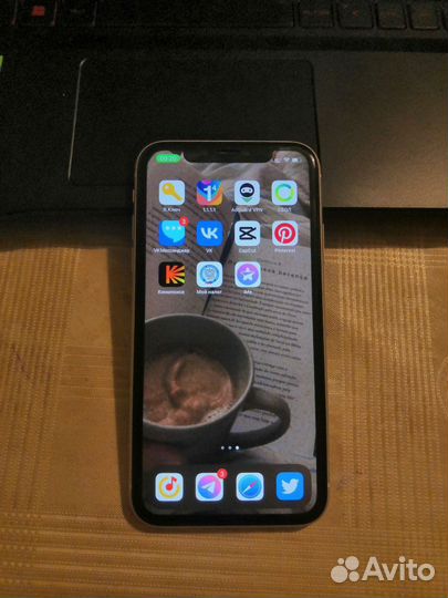iPhone xr 64gb IOS 15
