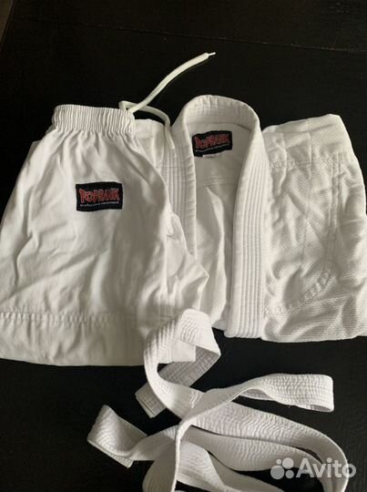 Кимоно для занятий джиу- джитсу