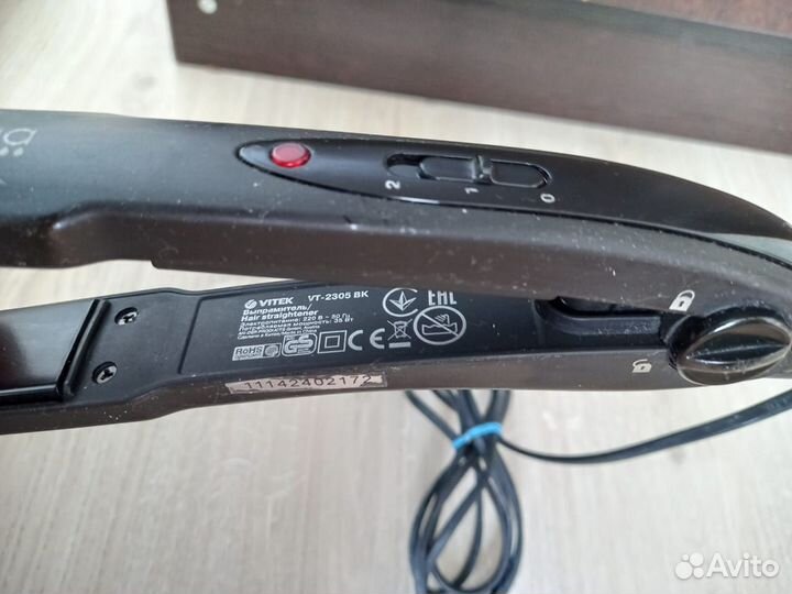 Выпрямитель волос vitek VT-2305 BK Aqua ceramic