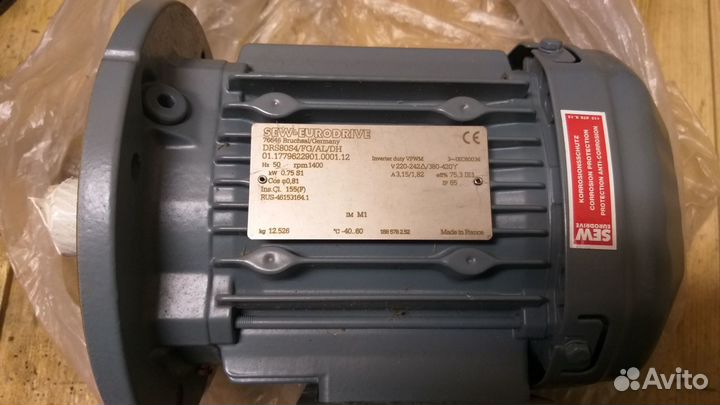Двигатель drs80s4be1/FG/TH Sew-Eurodrive