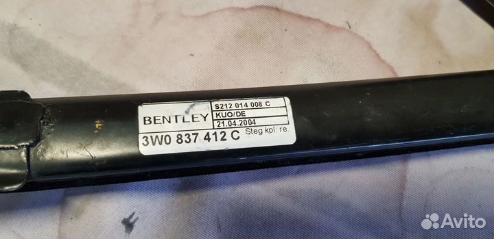 Bentley Continental GT Стекло передние правое