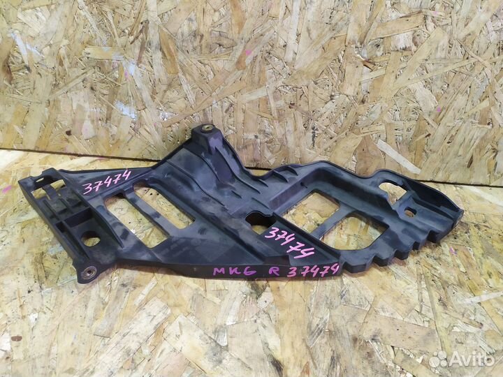 Крепление фары прав. VolksWagen/ Golf/ 5K1/ 10.200