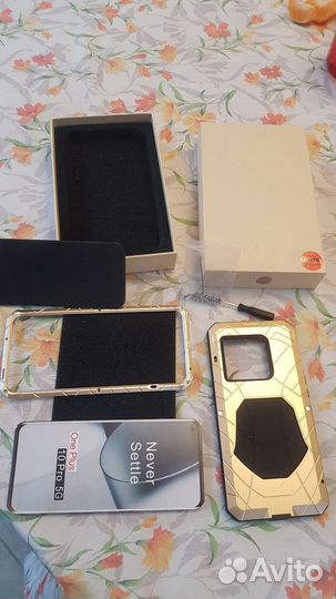 One plus 10 pro.Чехол