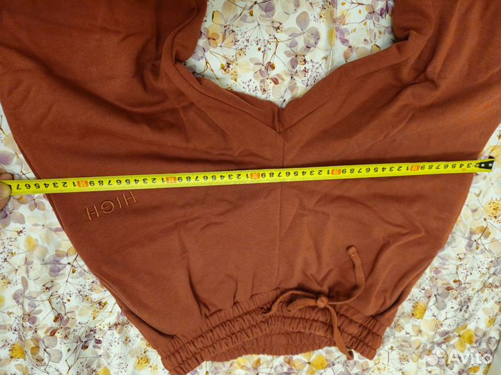 Мужской спортивный костюм