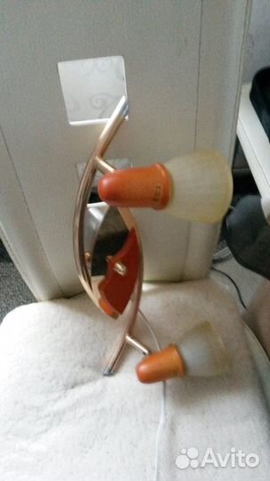 Часы производство Южная Корея, бра настенное