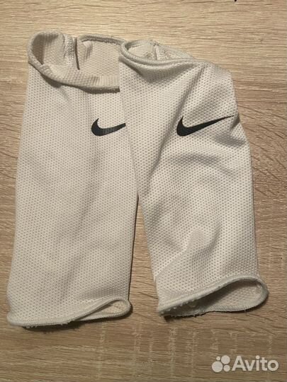 Щитки футбольные nike mercurial