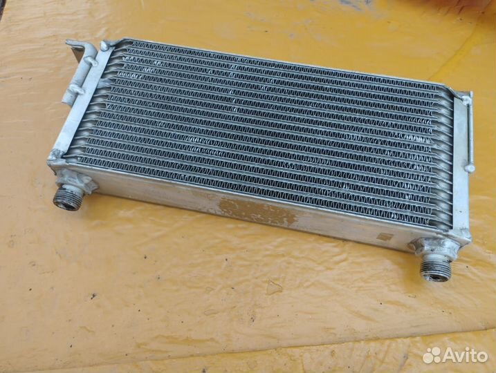 Радиатор Сааб 9000