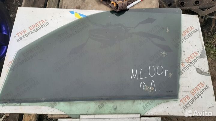 Мерседес М-Класс Стекло переднее левое AS2 Лев