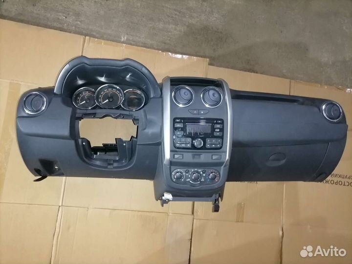 Панель приборов (торпеда) Daster. Largus FL