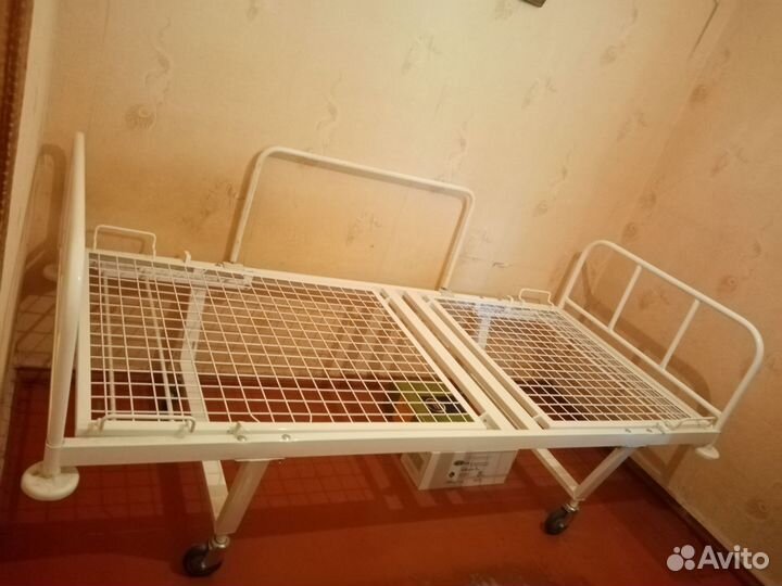 Медицинская кровать для лежачих больных