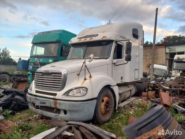 Freightliner FLC 120, 2003