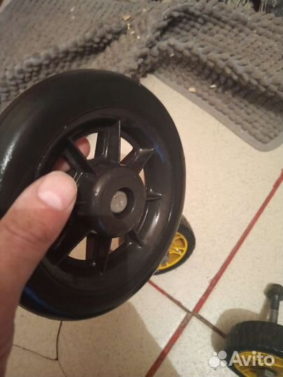 Калëса для саней Ника