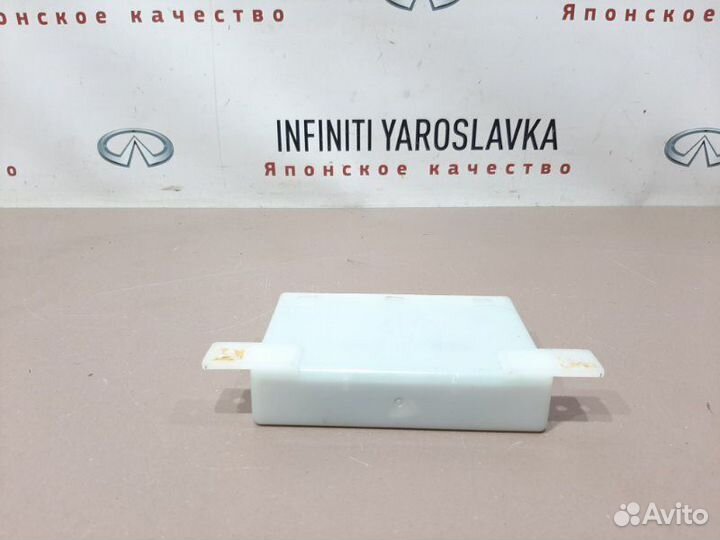 Блок управления сиденьем задний Infiniti M35 Y50