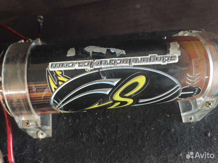 Комлект: сабвуфер, конденсатор, усилитель