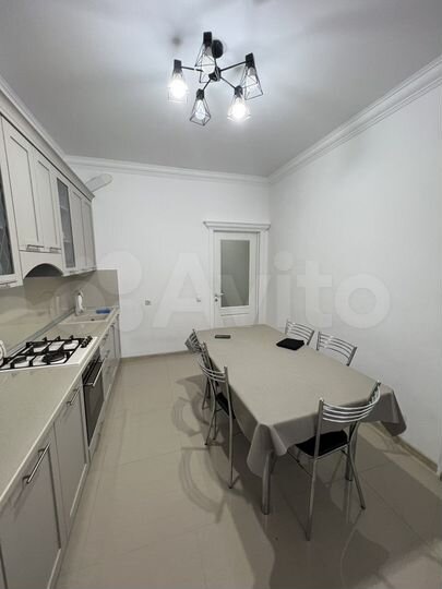 2-к. квартира, 77,2 м², 11/11 эт.