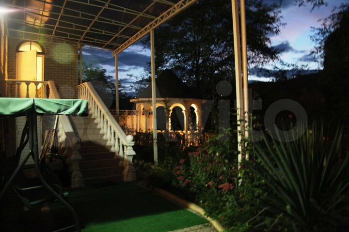 3-к. квартира, 105 м², 1/2 эт.