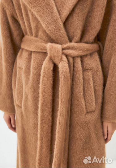 Пальто из искусственного меха