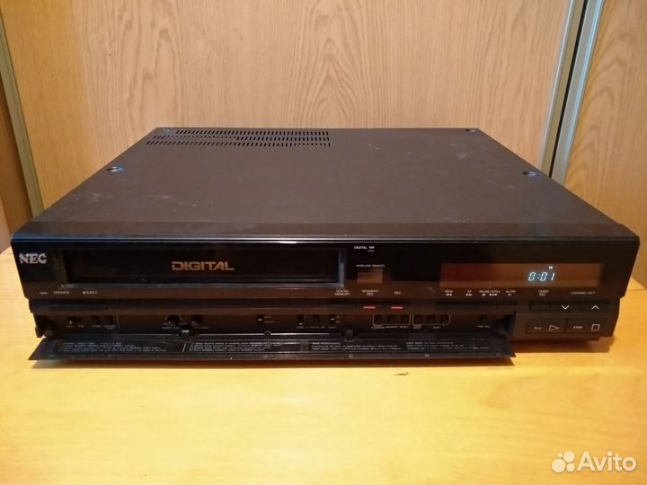 Видеомагнитофон NEC DX-1000 D Япония