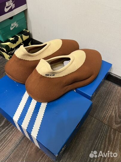 Кроссовки Adidas Yeezy Knit Runner 'Stone Carbon’