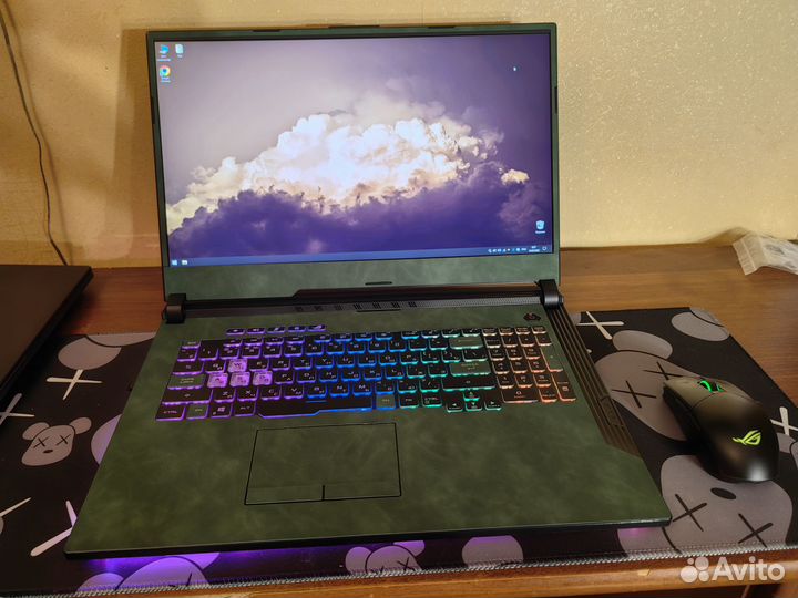 Asus G17 i7/16gb/RTX2070/1tb ssd