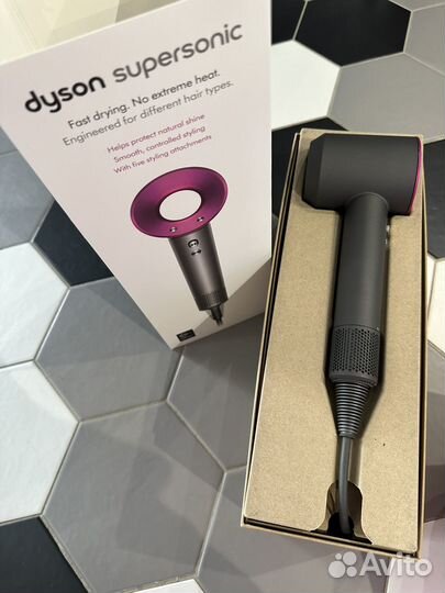 Фен Dyson Supersonic HD08 UK, Nickel/Fuchsia