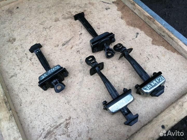 Ограничитель открывания двери BMW X4 F26 X3 F25