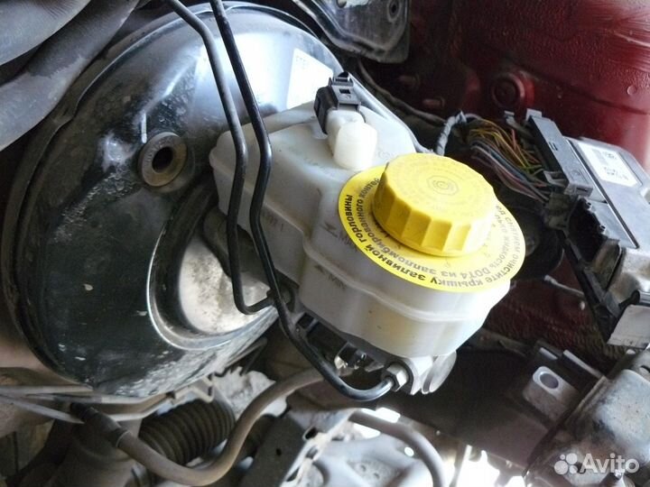 Главный тормозной цилиндр VW Polo Фольксваген Поло