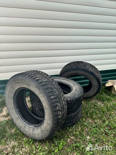 Bridgestone WinterForce 245/70 R16