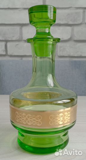 Графин штоф зелёное стекло 450 мл Чехия